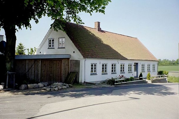 2004