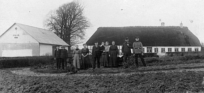 1922