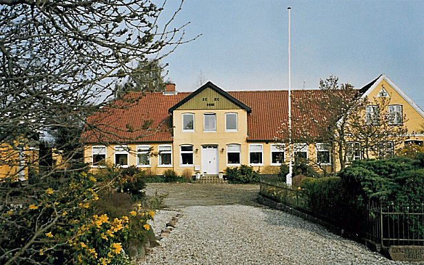 2004